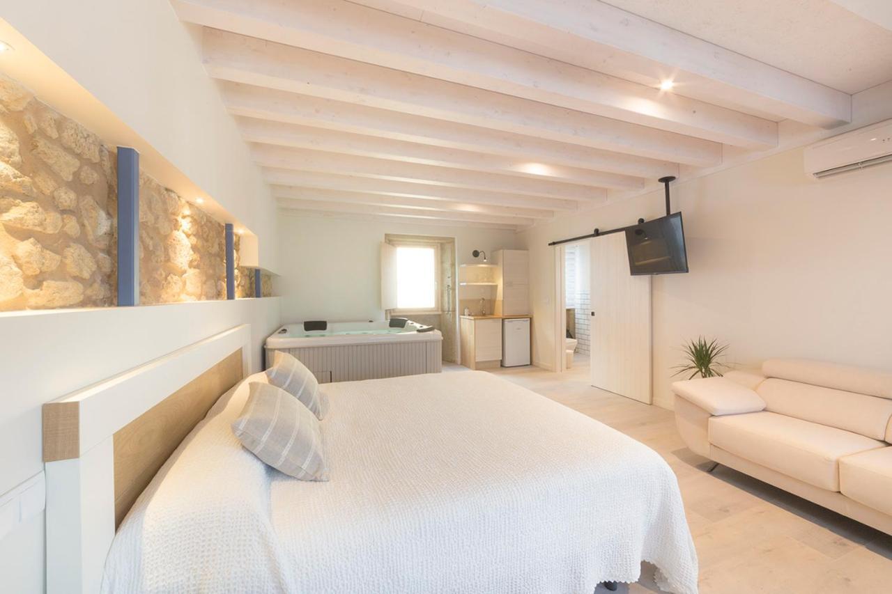Luz De Viro Guest House Outes Exterior photo